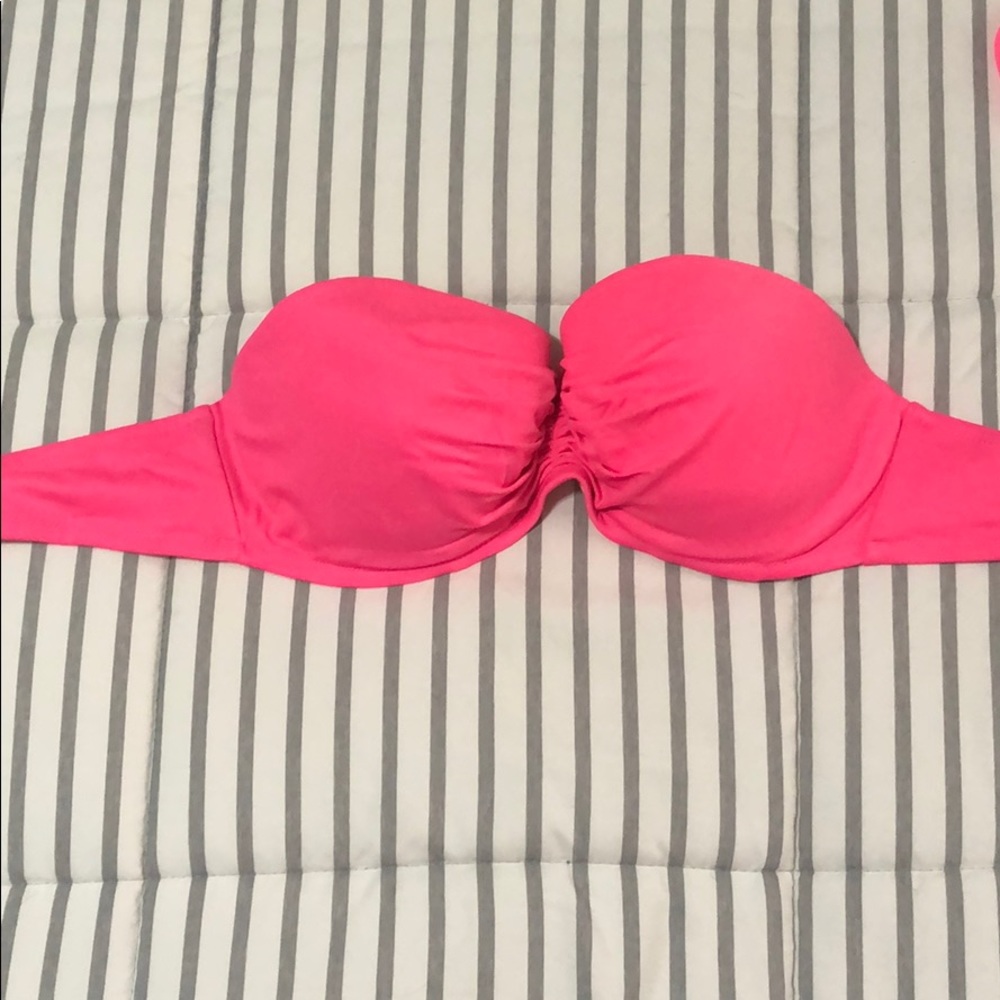 Women’s swim top
